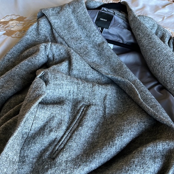 NWT rayon and wool wrap hooded coat Forever 21 - Picture 15 of 15
